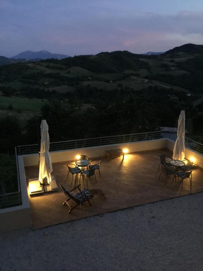 Green B&B Urbino Ca Del Vento Luaran gambar